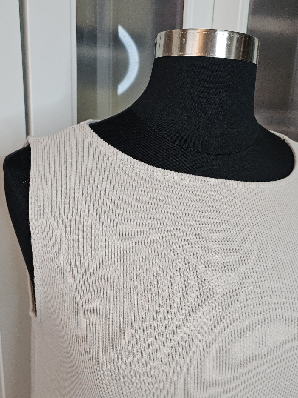 Eileen Fisher Cream Sleeveless Ribbed Swing Tank - Picture 2 of 6
